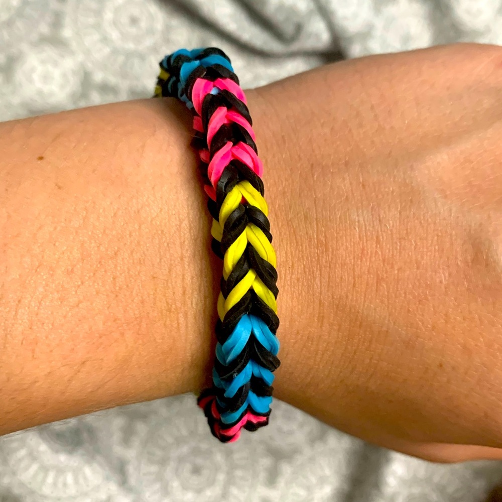 Rubber Arrow bracelet